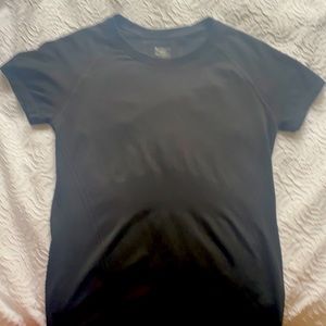 Black Athleta size M tee